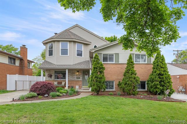 23318 Carlysle Street  Dearborn MI 48124 photo