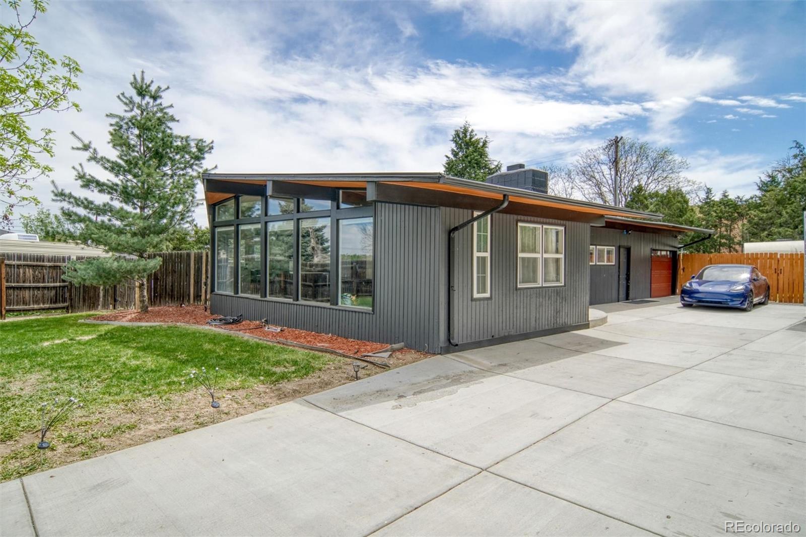 450 Yukon Street  Lakewood CO 80226 photo