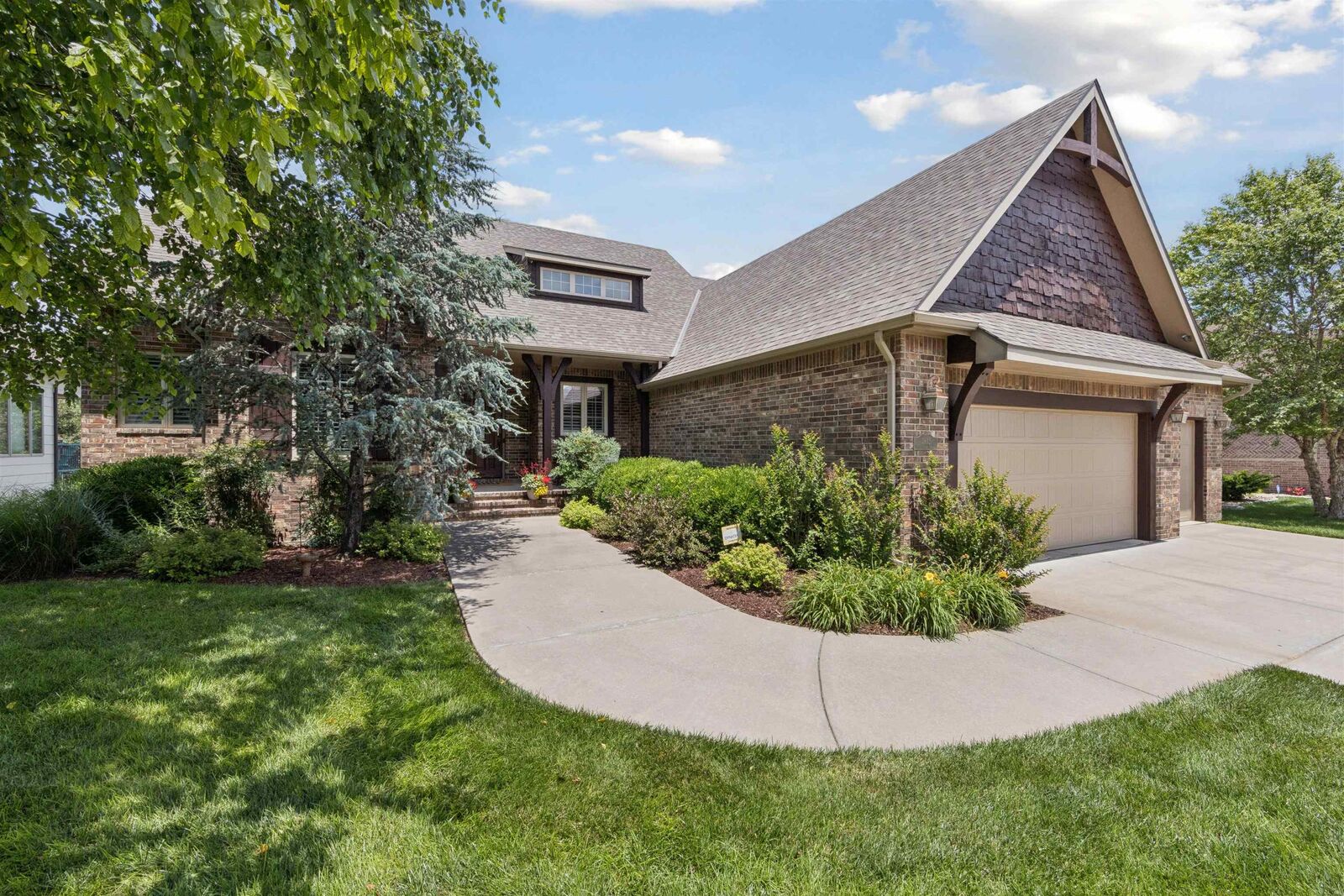 Property Photo:  3932 N Goldenrod Ct  KS 67101 