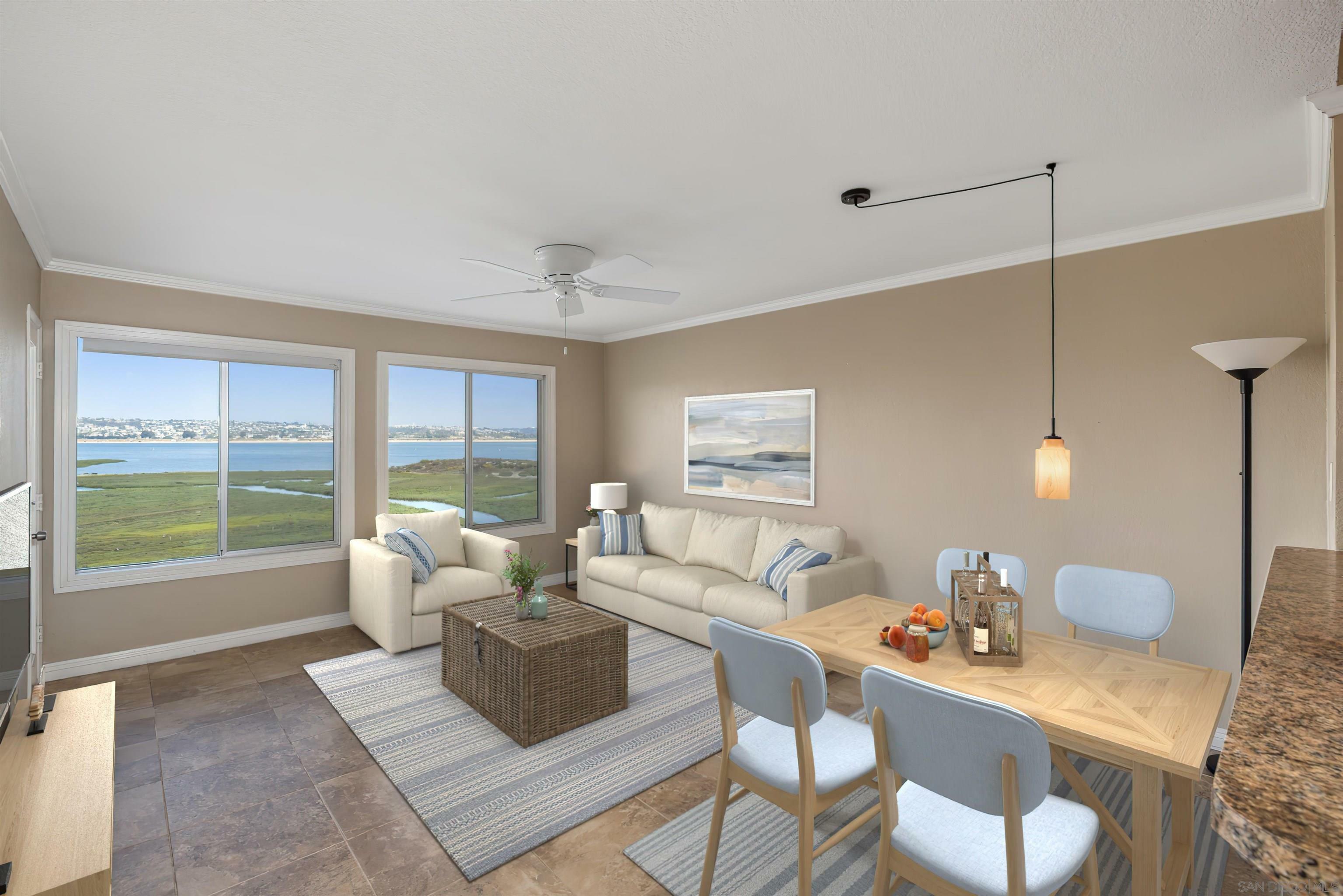 Property Photo: 3833 Lamont St 2F CA 92109