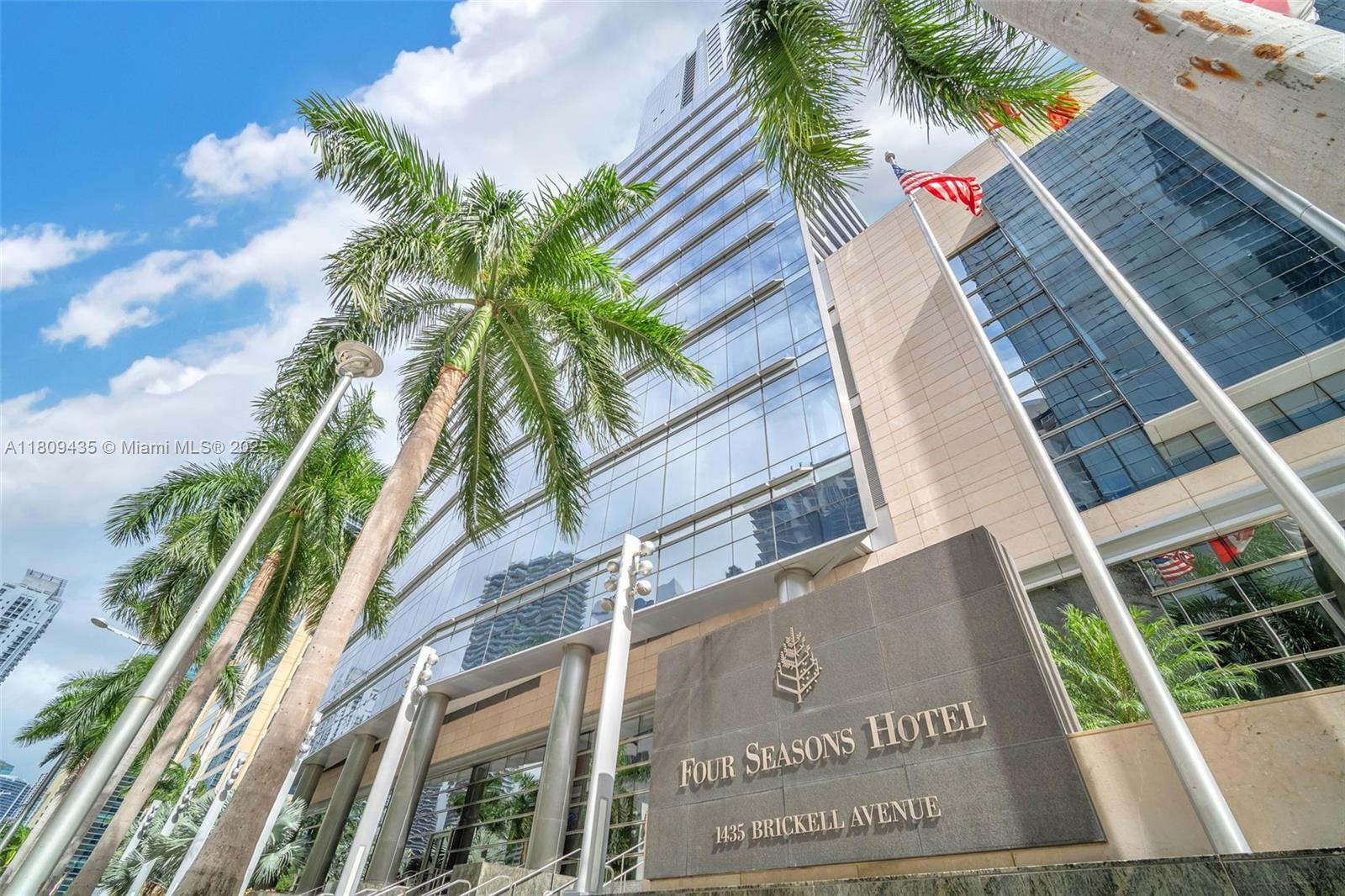 Property Photo: 1435 Brickell Ave 3012 FL 33131