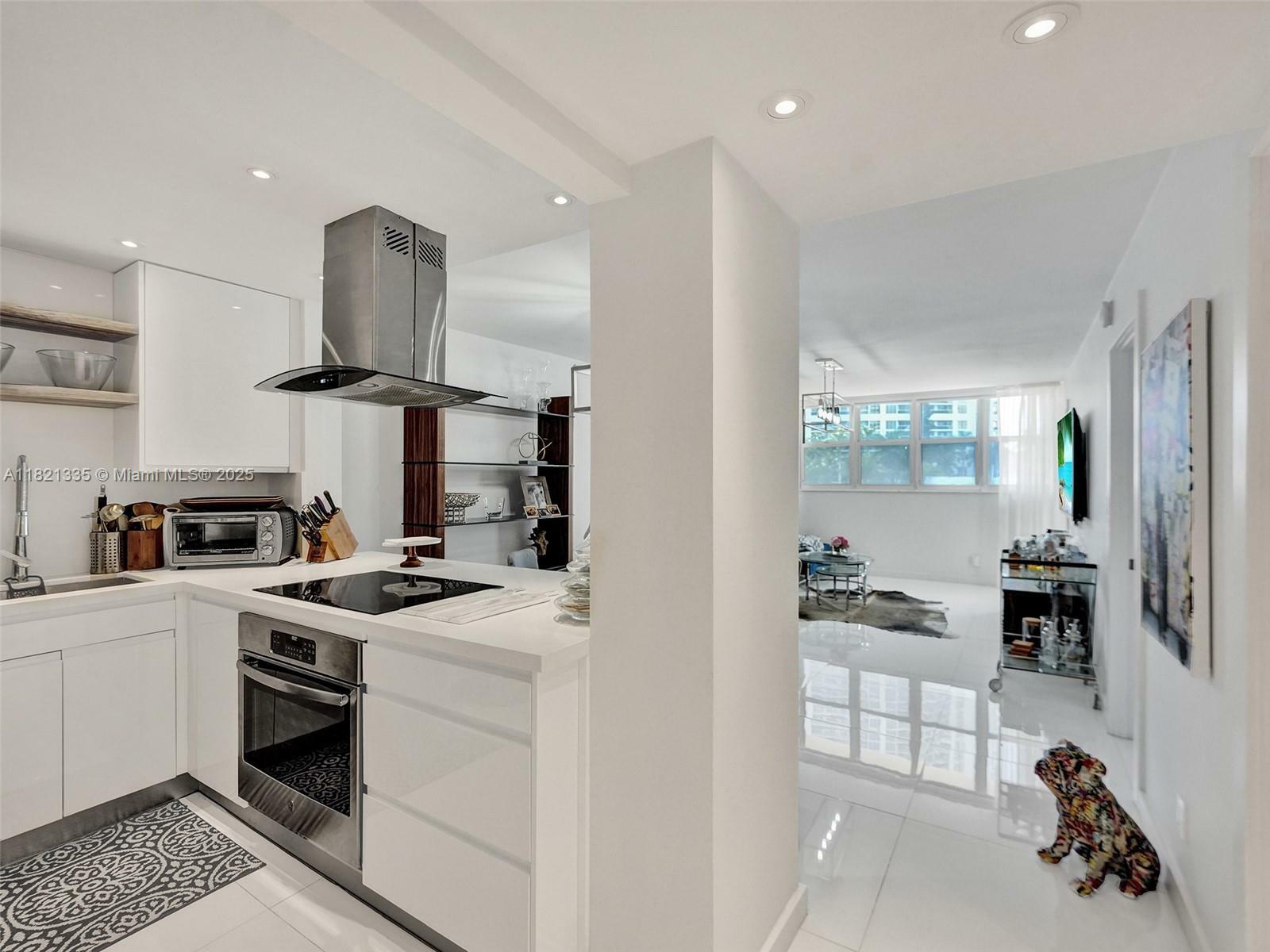 Property Photo: 1825 S Ocean Dr 210 FL 33009