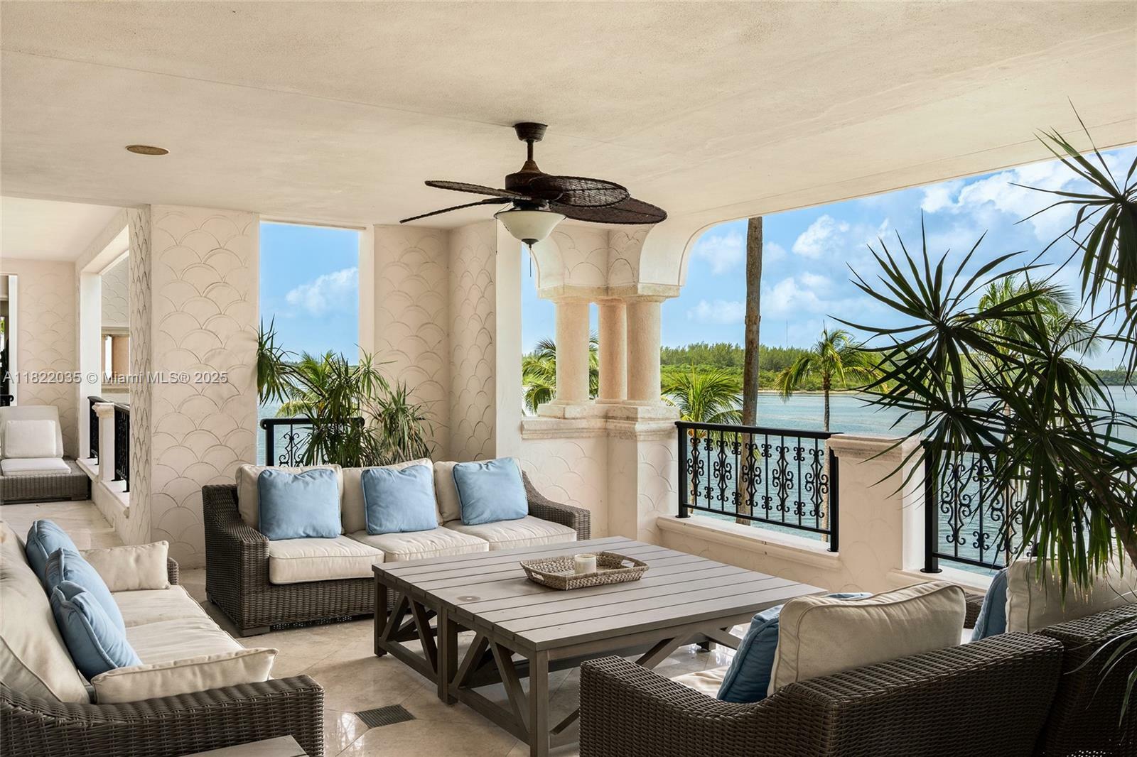 Property Photo: 5233 Fisher Island Dr 5233 FL 33109