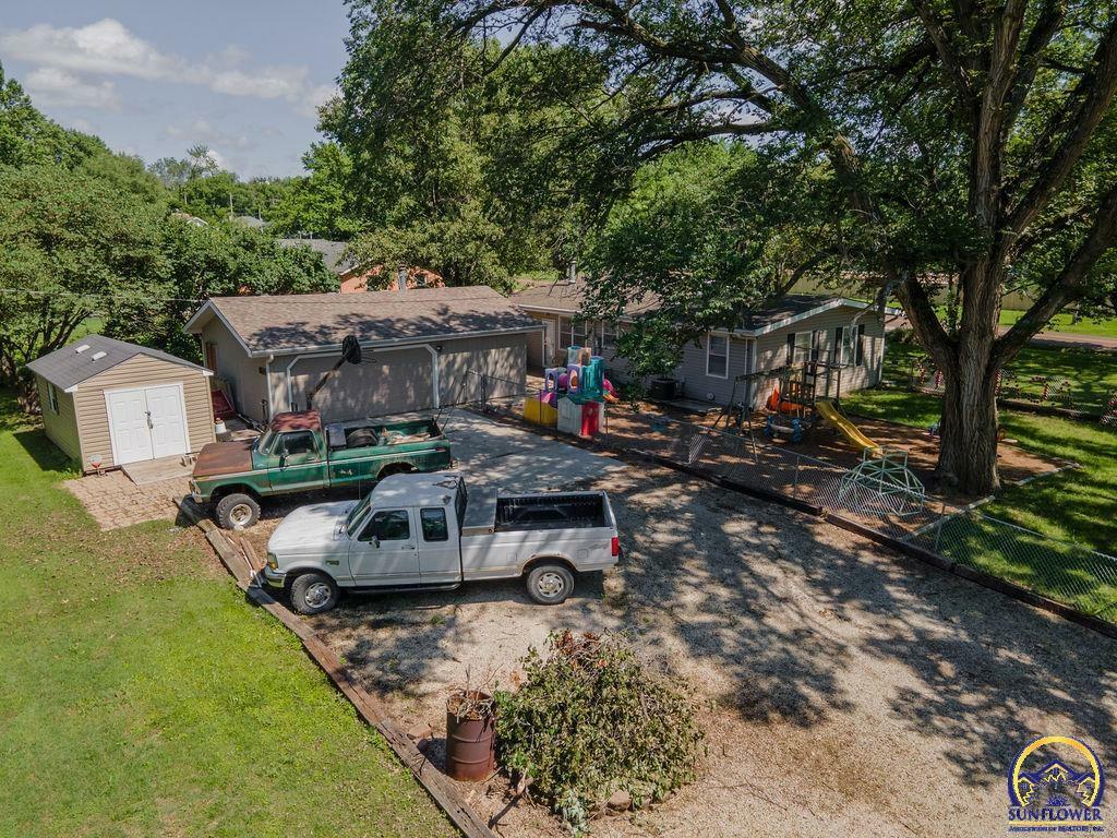 Property Photo: 1930 NW 35th St KS 66618