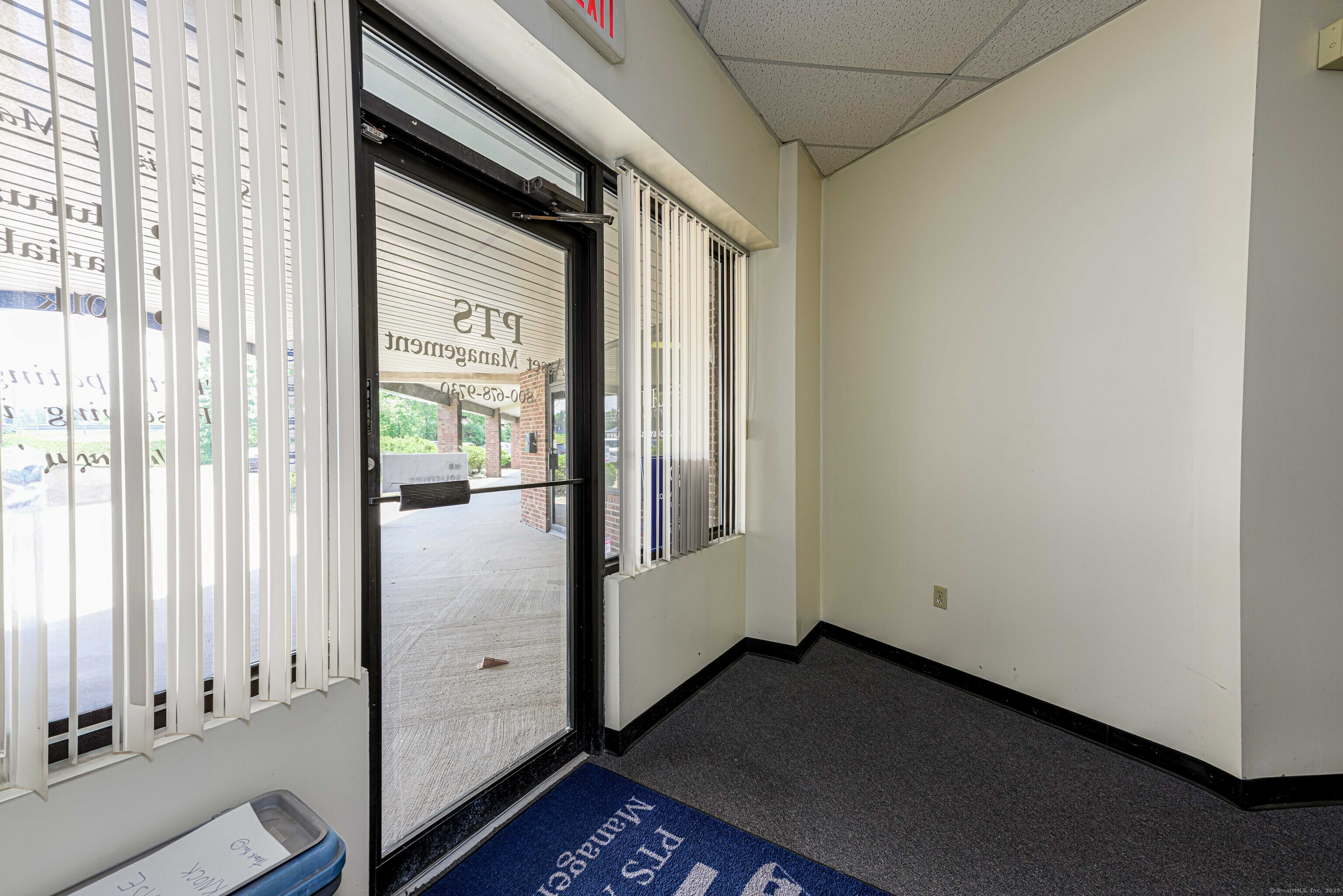 Property Photo:  565 Washington Avenue 7/8  CT 06473 