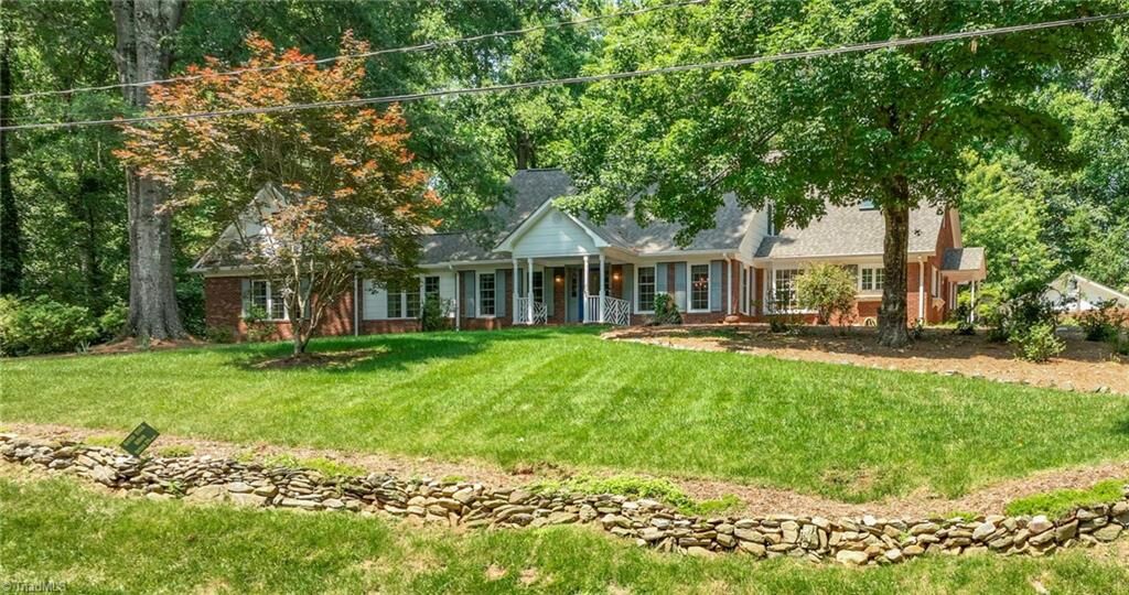 Property Photo:  465 Forest Drive  NC 28697 