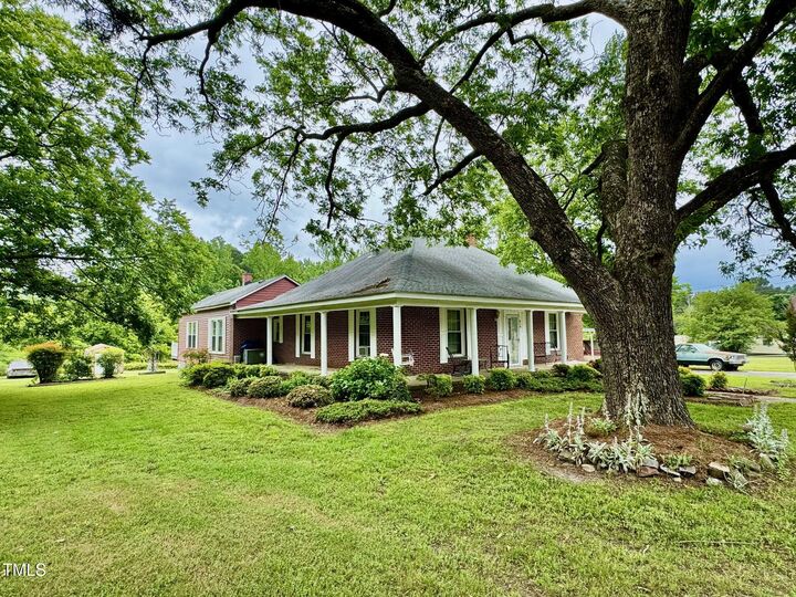 Property Photo: 410 High Street NC 27563