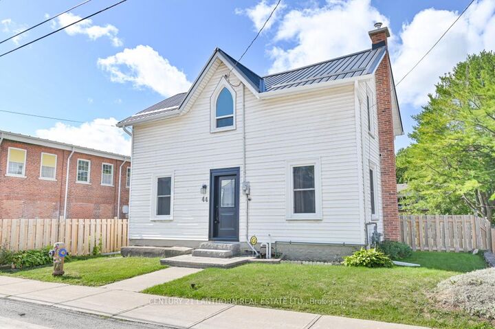 44 Metcalf Street  Tweed ON K0K 3J0 photo