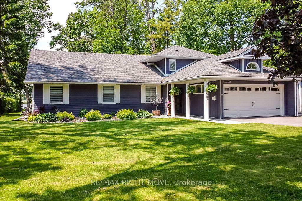 Property Photo:  668 Broadview Avenue  ON L3V 6P2 