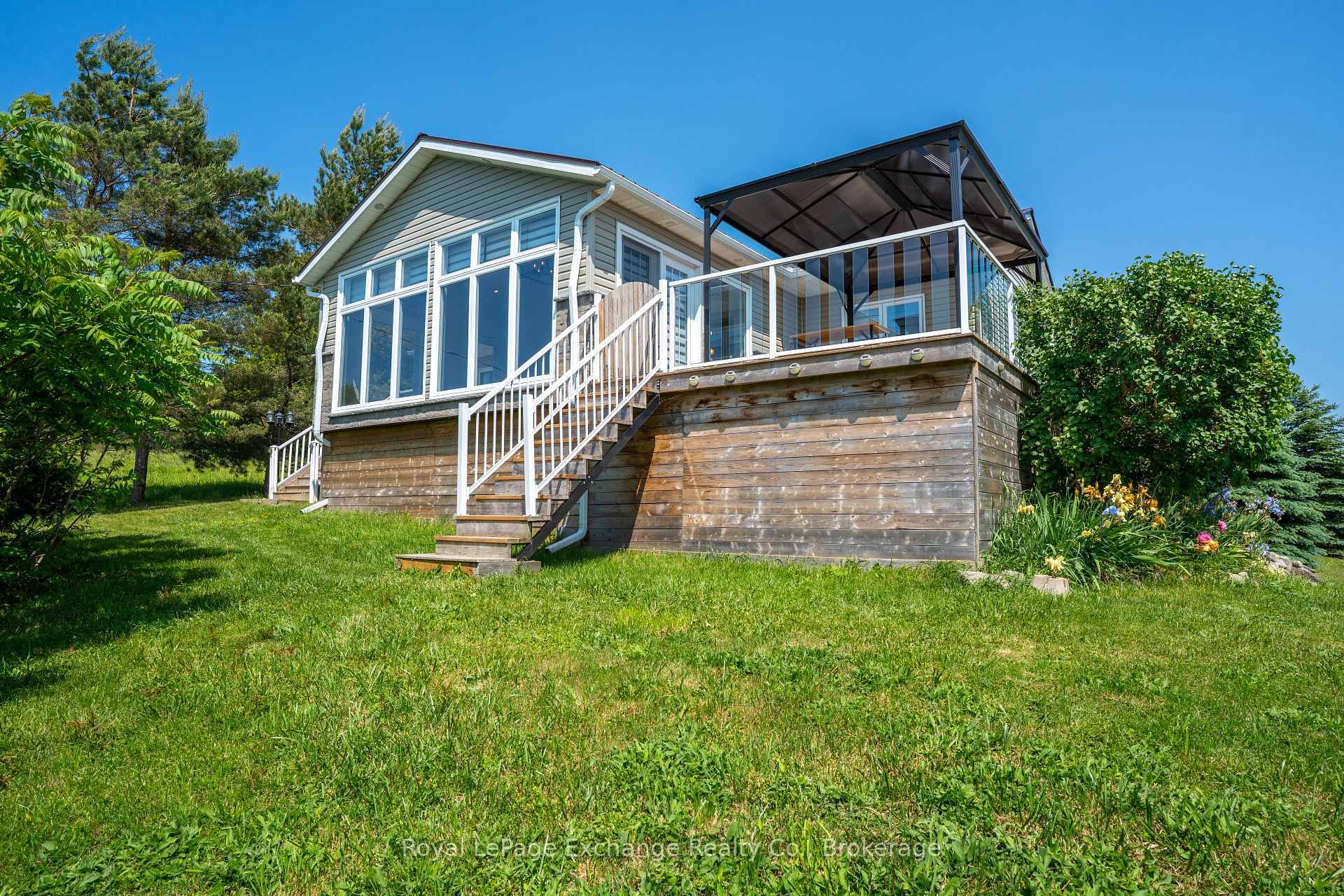 Property Photo: 5 Uranick Lane ON N0H 2N0