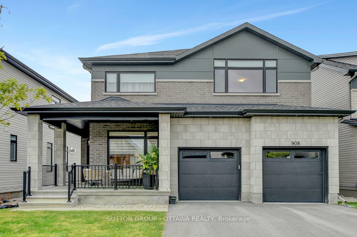 Property Photo: 908 Duxbury Lane ON K4M 0M3
