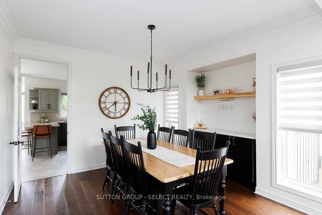 Property Photo:  382 Plane Tree Drive  ON N6G 5J4 