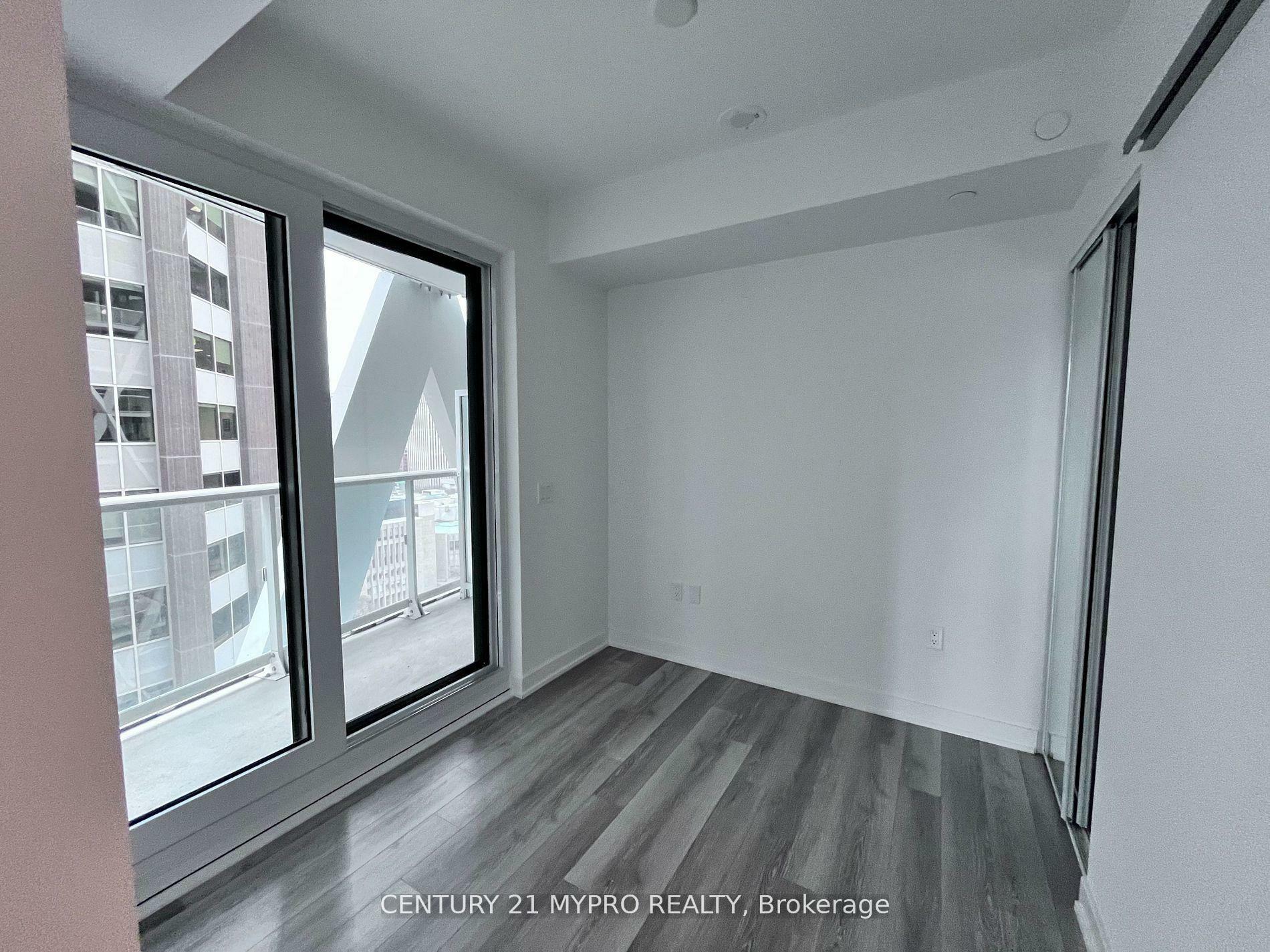 Property Photo: 230 Simcoe 2nd Bedroom Street 1528 ON M5T 1T4