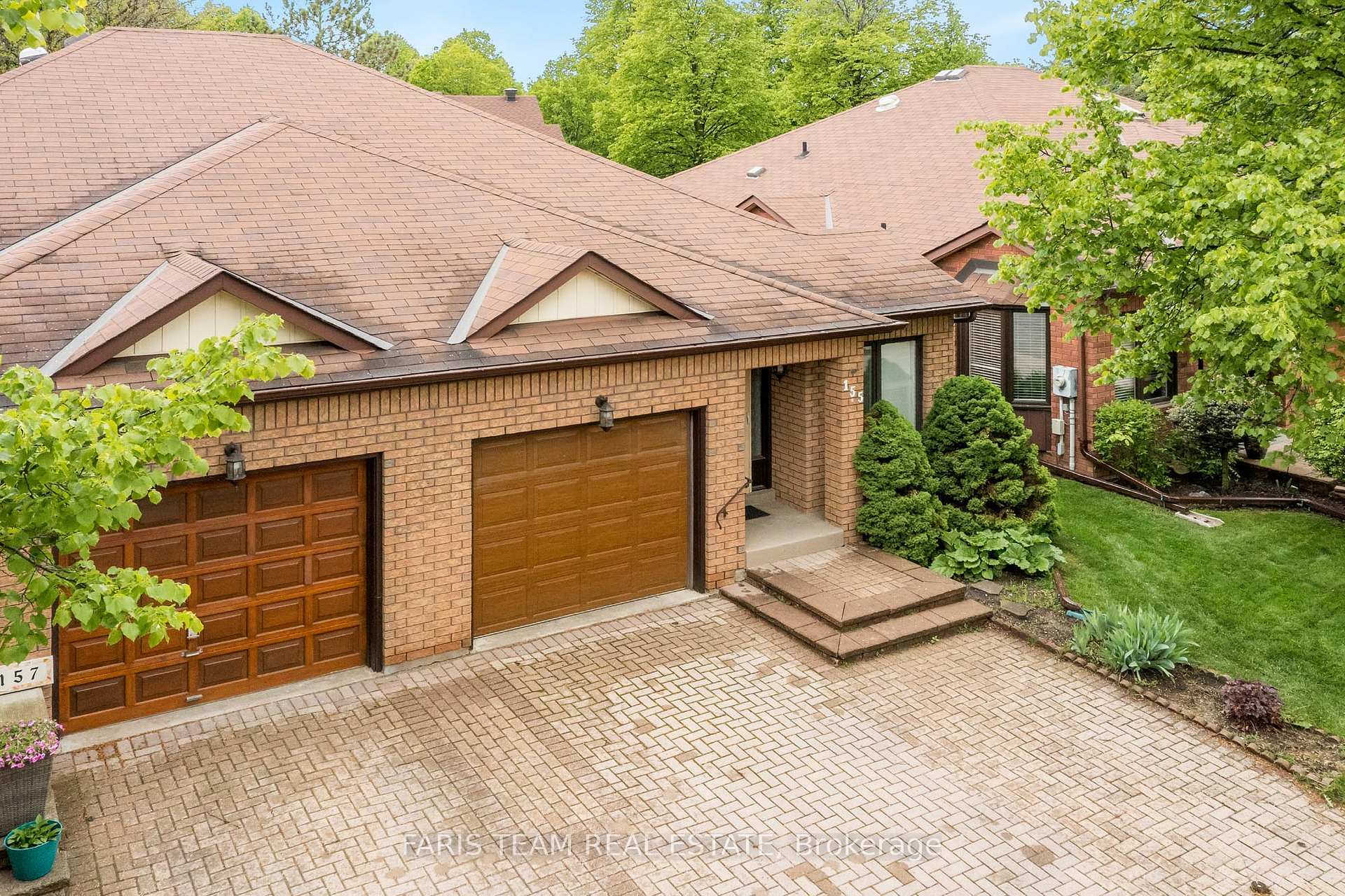 Property Photo: 155 Green Briar Road ON L9R 1S2