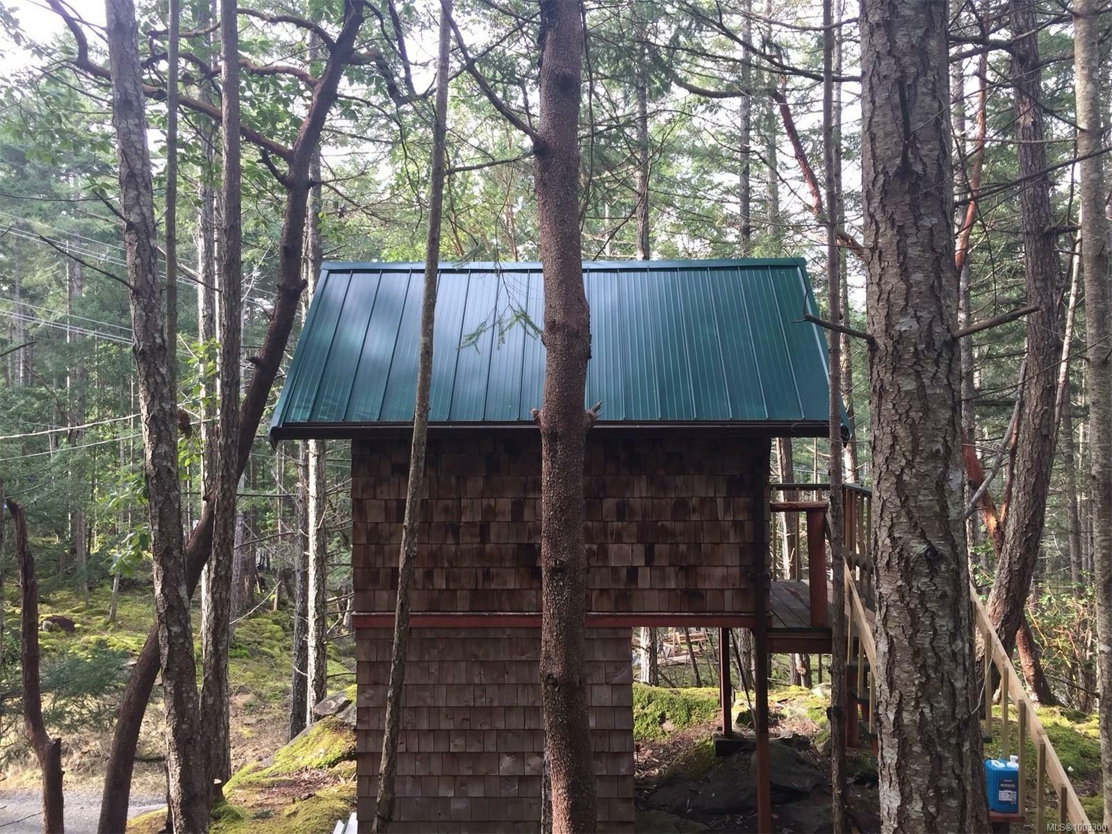 Property Photo: 228 Ling Cod Lane BC V0V 0V0