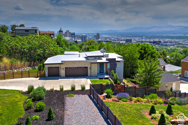 Property Photo: 68 E Columbus Ct UT 84103