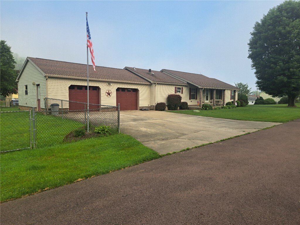 Property Photo: 844 Williams St PA 15424