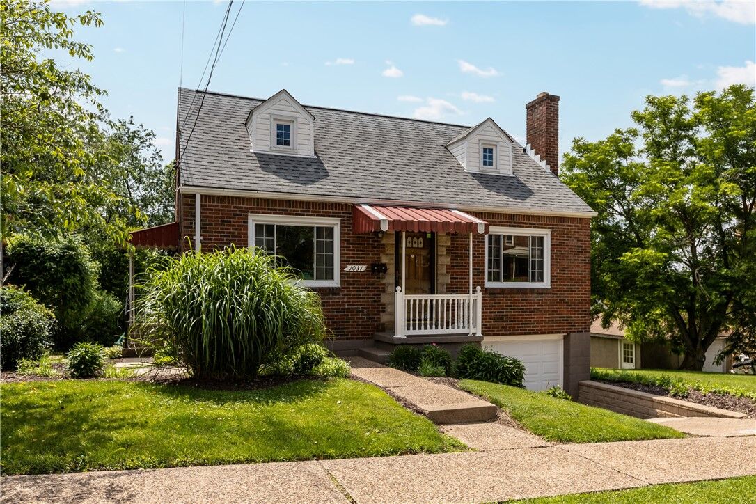 Property Photo:  1031 Stratmore St  PA 15205