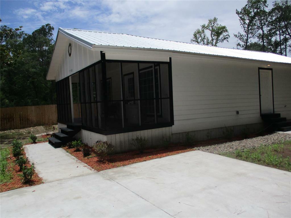 Property Photo: 37382 Fifth Street FL 32046