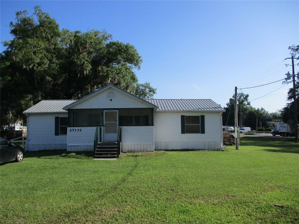 Property Photo: 27132 New Front Street FL 32046