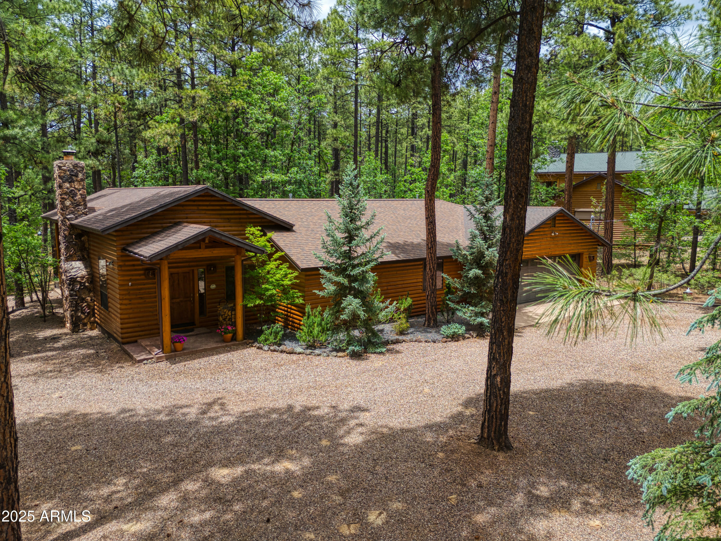 Property Photo: 3248 White Oak Drive AZ 85935