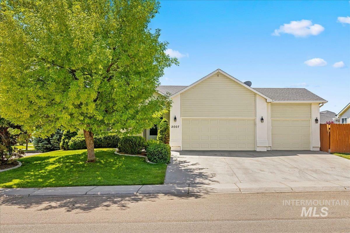 2007 W Blossom Ave.  Nampa ID 83651 photo