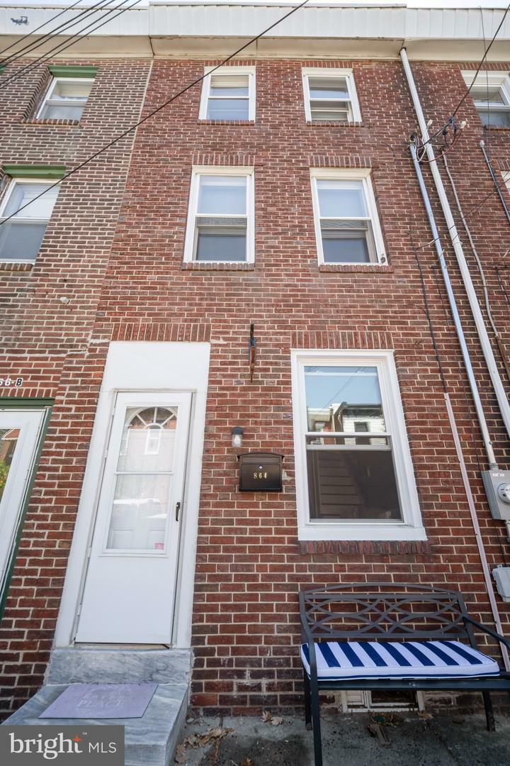 Property Photo: 864 Moyer Street PA 19125