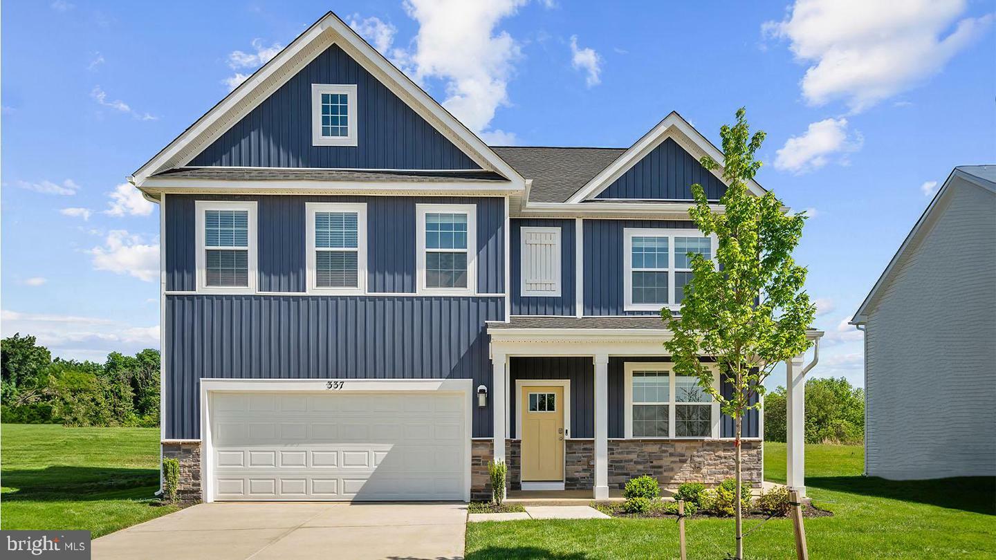 Property Photo: 610 Atkinson Street WV 25442