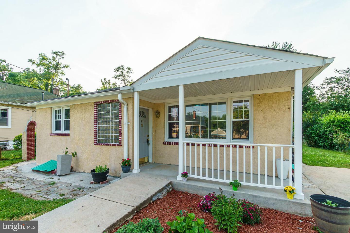 Property Photo: 6 Carroll Road MD 21228