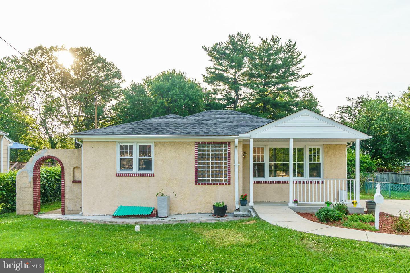 6 Carroll Road  Catonsville MD 21228 photo