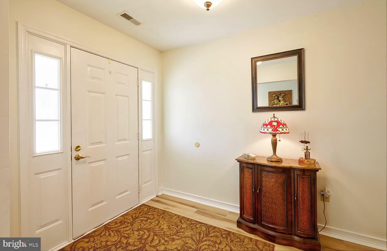 Property Photo: 105 Country Circle NJ 08022