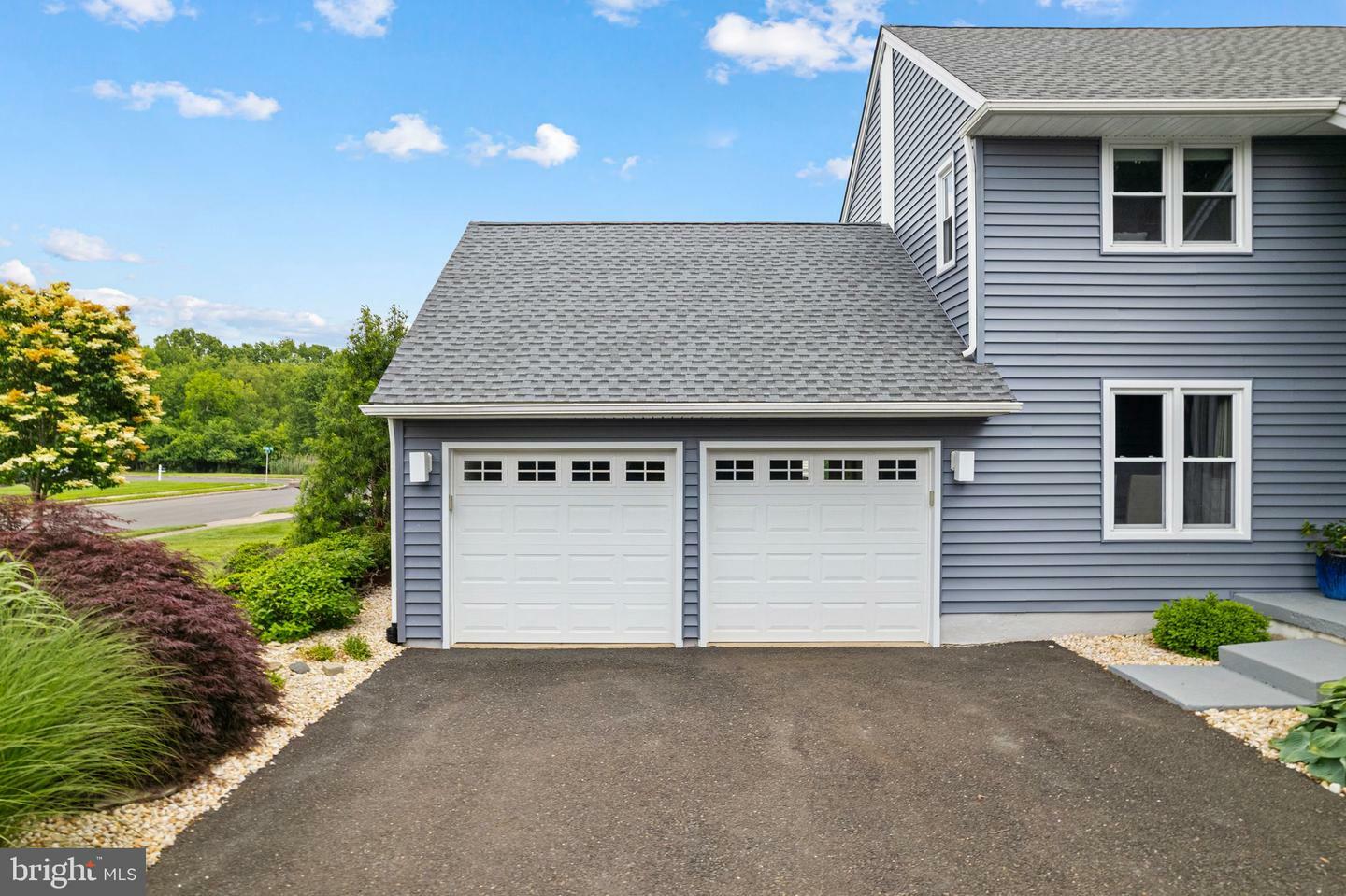 Property Photo: 629 Teich PA 19067