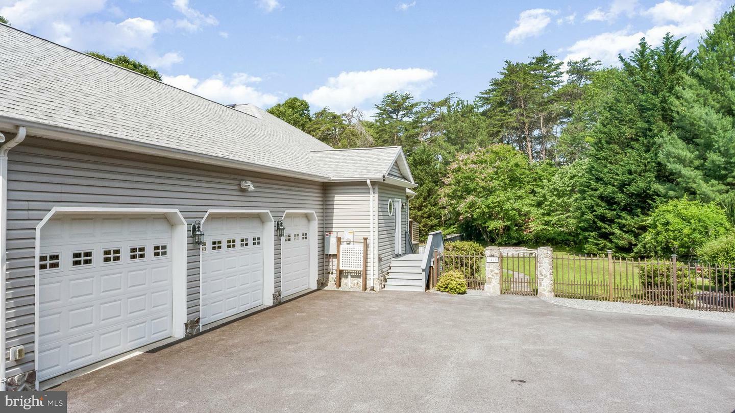Property Photo: 3420 Ponds Wood Court MD 20639