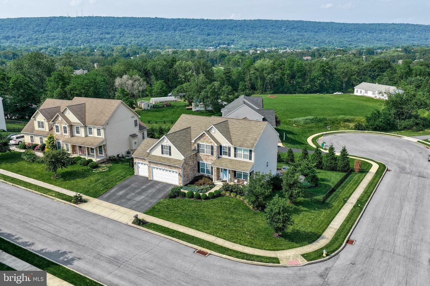 Property Photo:  1800 Stable Lane  PA 17050 