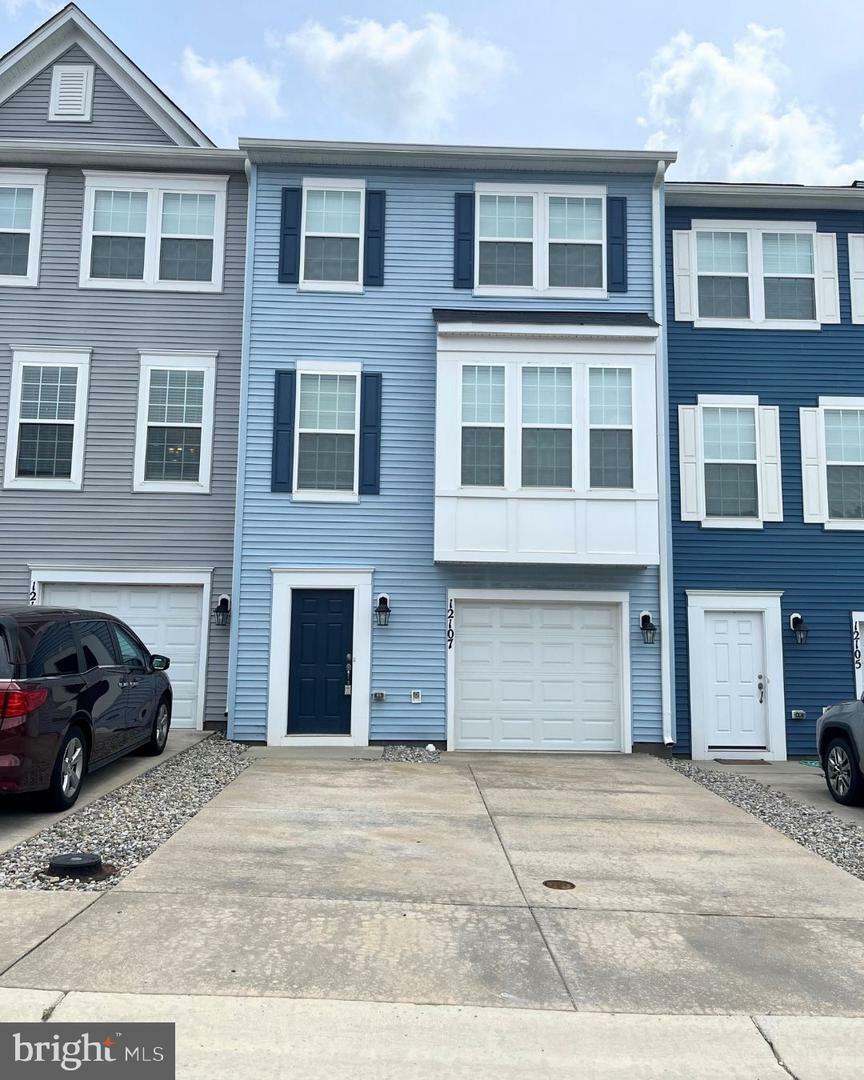 Property Photo: 12107 Bowling Farm Court VA 22407
