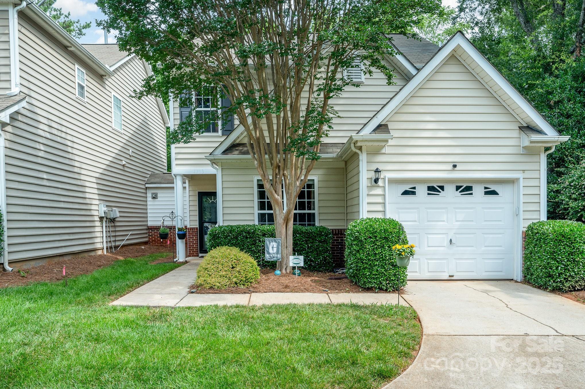 Property Photo: 4703 David Cox Road NC 28269