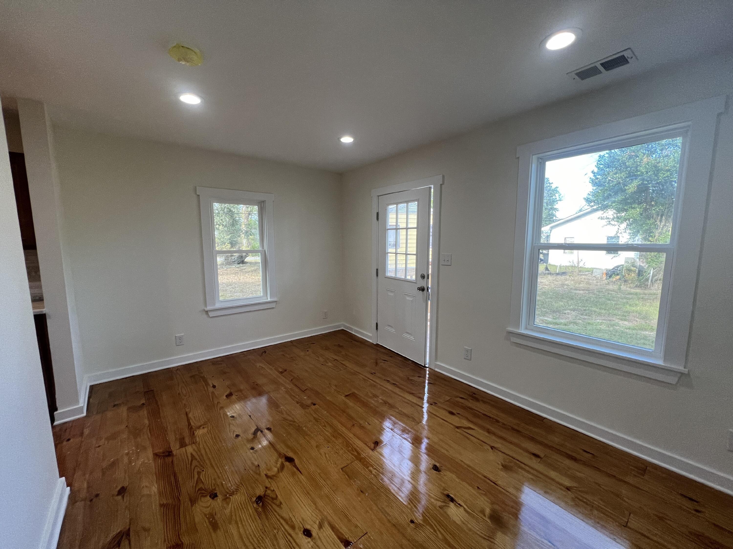 Property Photo: 407 Gruber Street SC 29488