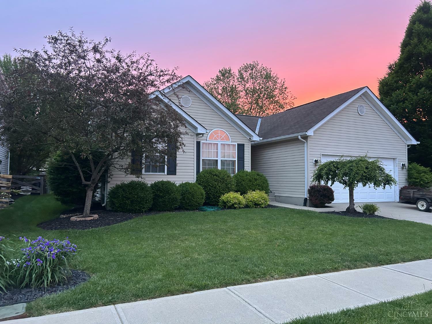 Property Photo: 1158 Linford Circle OH 45039