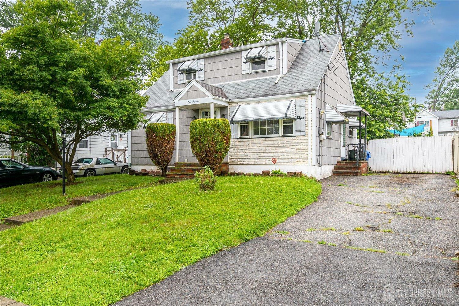 Property Photo: 115 W Woodbridge Avenue W NJ 08830
