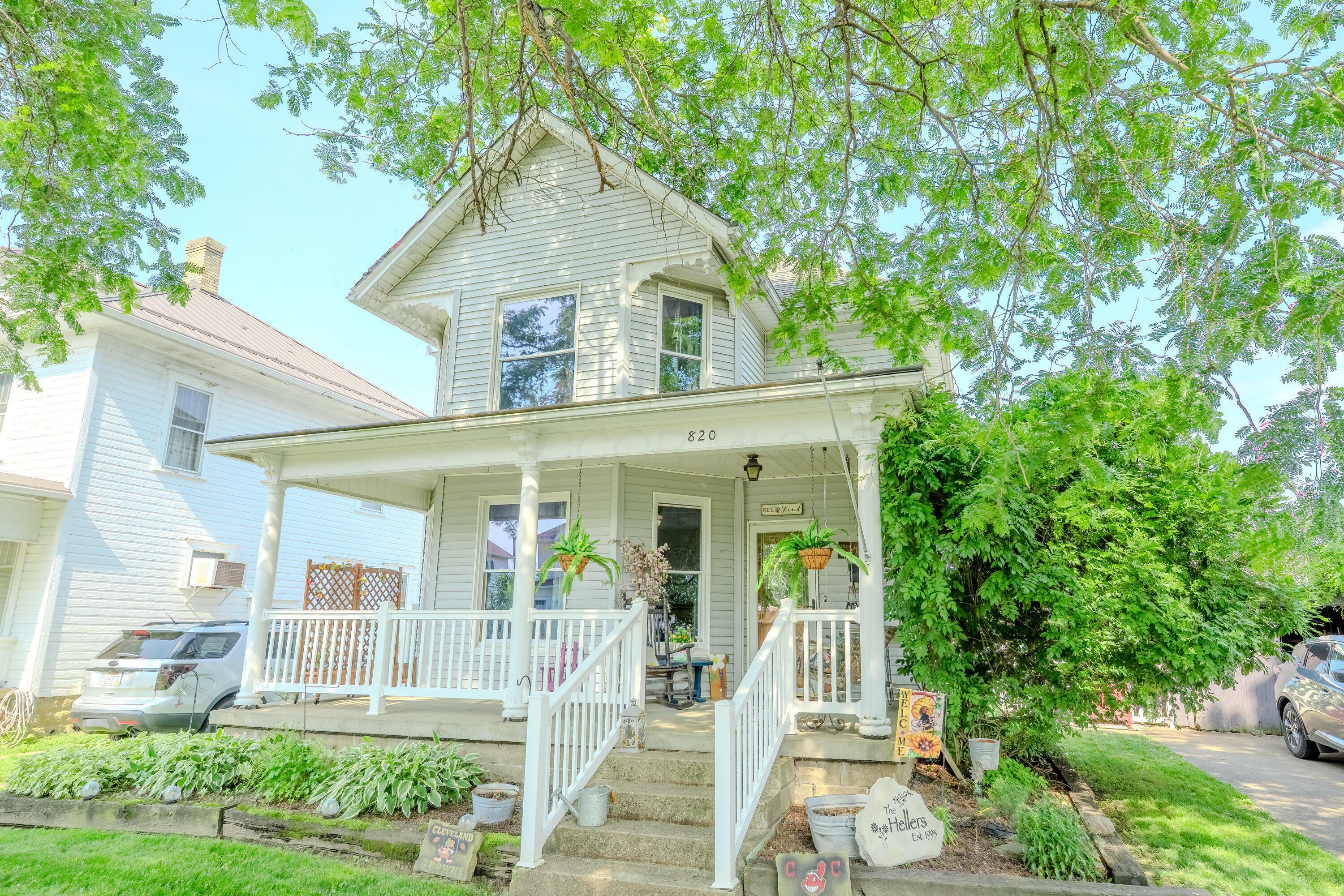 Property Photo: 820 Walnut Street OH 43724