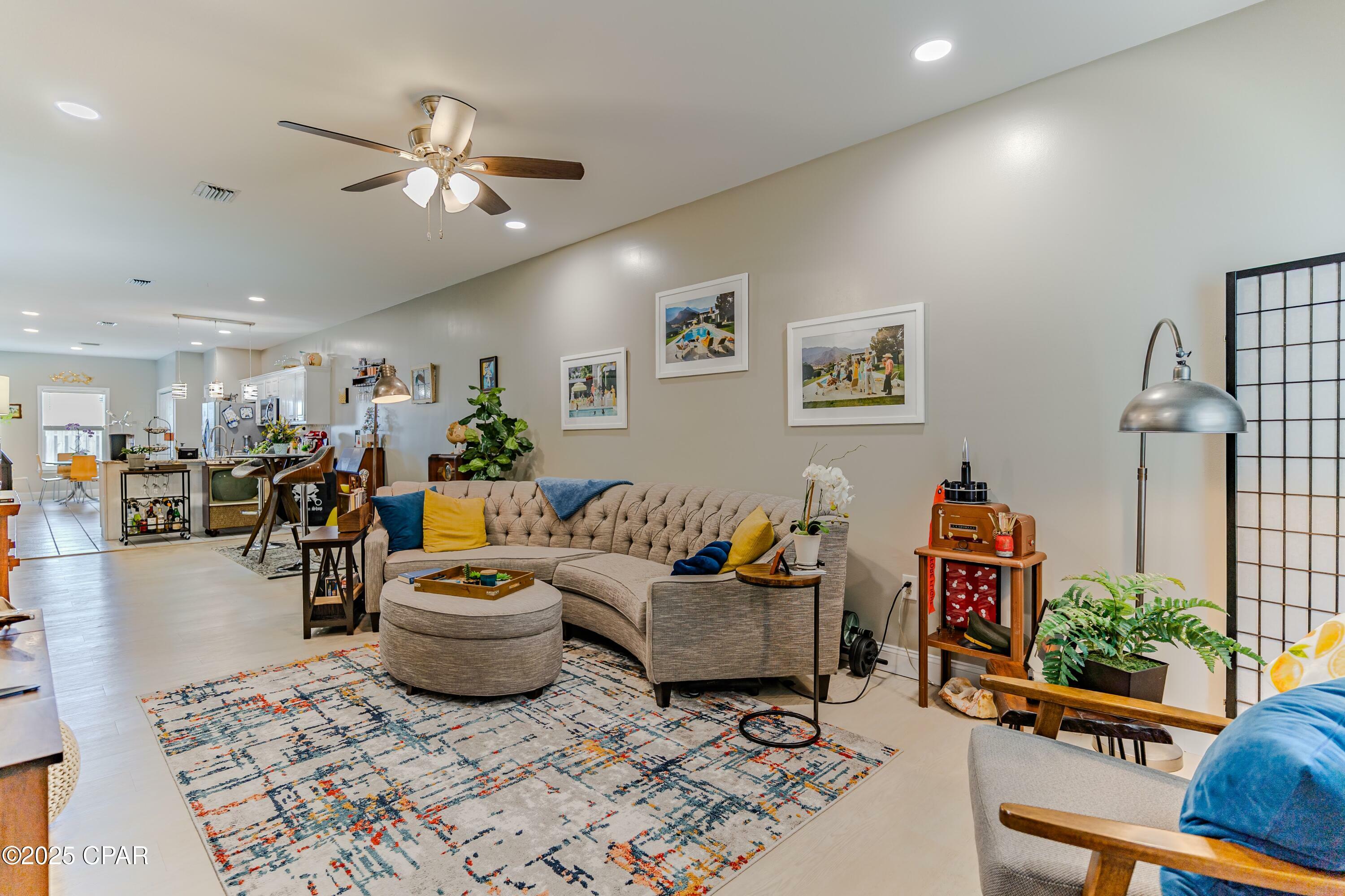 Property Photo: 1131 Balboa Avenue B FL 32401