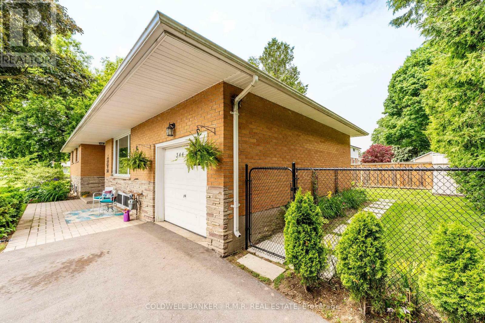 Property Photo: 344 Woodlea Avenue Lower ON L1J 3J6