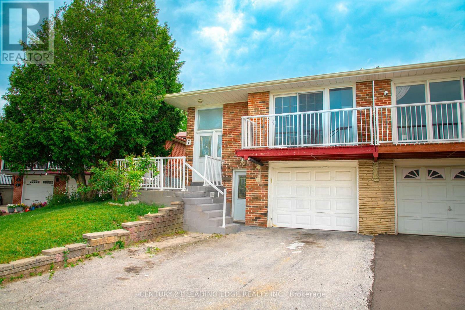 Property Photo: 7 Futura Drive ON M3N 2L6