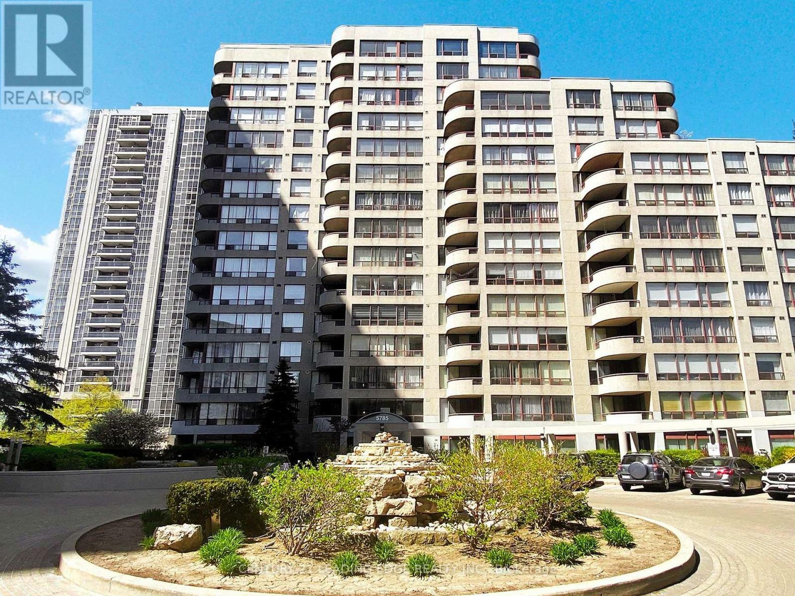 Property Photo: 5785 Yonge Street 205 ON M2M 4J2