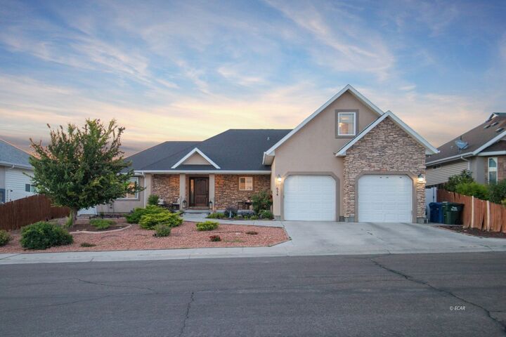 Property Photo: 654 Cortney Drive NV 89801