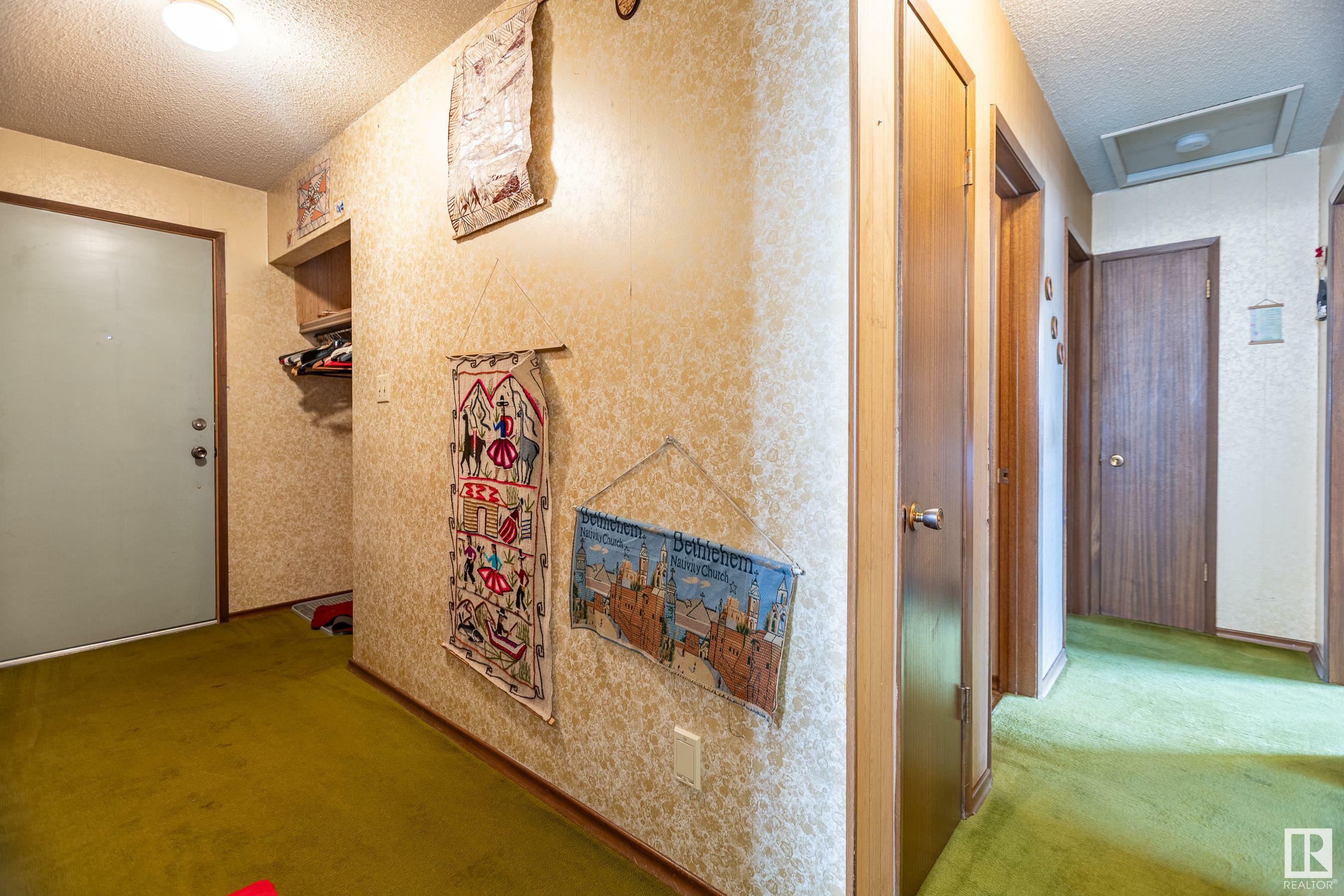 Property Photo: 14108 73 Street NW AB T5C 0V5