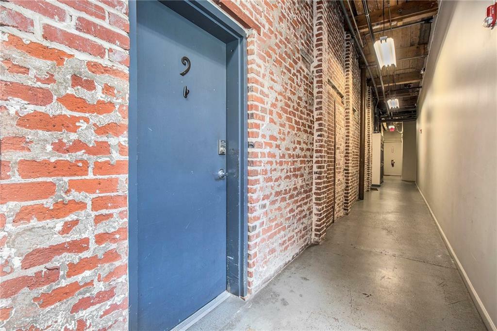 Property Photo: 320 Martin Luther King Jr Drive SE 9 GA 30312