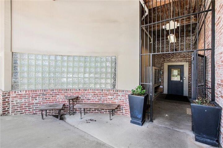 Property Photo: 320 Martin Luther King Jr Drive SE 9 GA 30312
