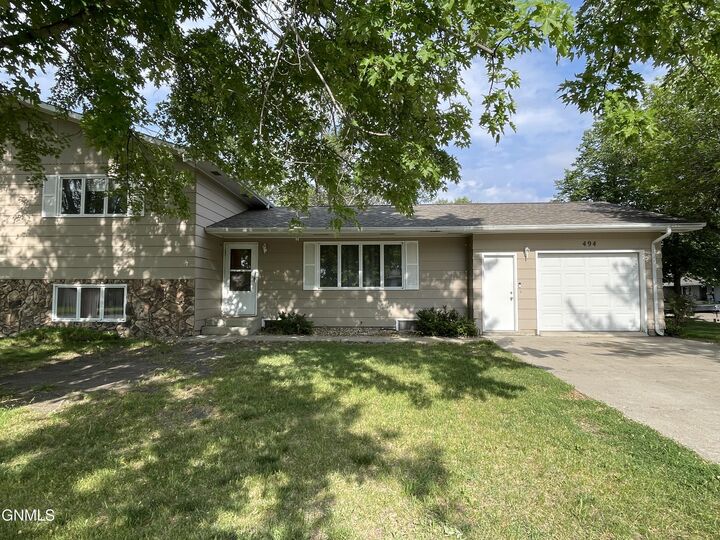 494 Joal Drive  Carrington ND 58421 photo