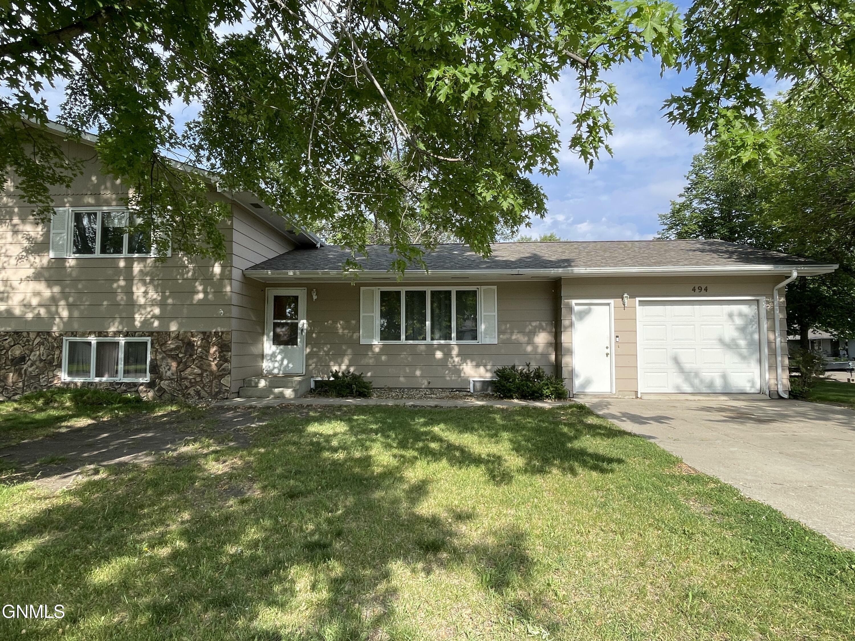Property Photo: 494 Joal Drive ND 58421